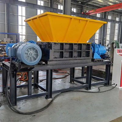 छोटे वस्त्र कपड़े फोम स्क्रैडिंग मशीन डबल शाफ्ट अपशिष्ट टायर Granulator मशीन