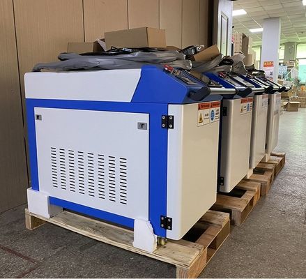 0.2-2 मिमी फोकल स्पॉट व्यास लेजर सफाई मशीन परिणाम के लिए एकदम सही